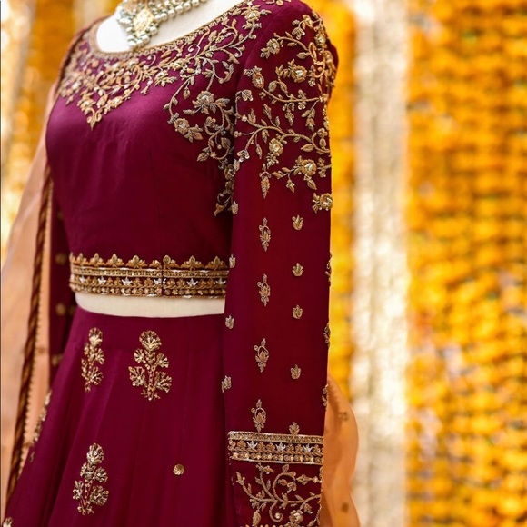 Pakistani Indian Bridal Lehenga - Picture 4 of 10